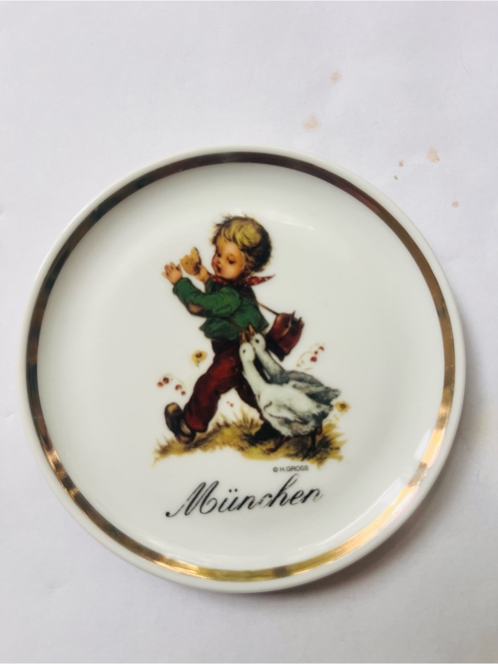 Kids Decorative Trinket Plate - White with Gold Rim